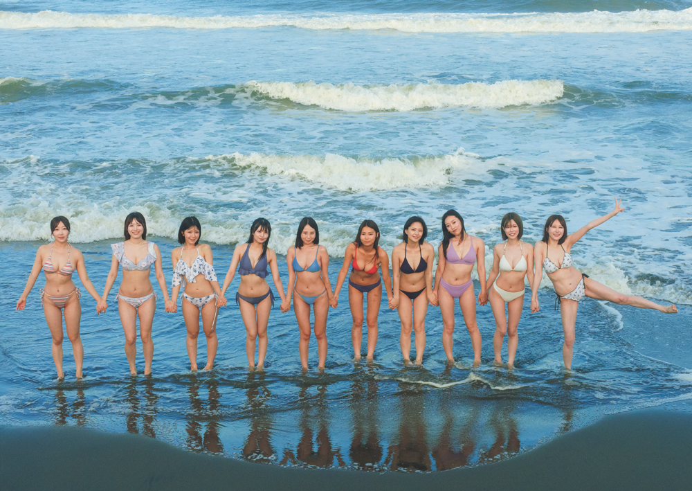 藤下美羽さん、並木かえでさん、蓮あおばさん、三木優彩さん、黒田かほさん、藤白ちらりさん、葵 成美さん、結希ひなりさん、七海まりさん、百瀬百花さん（C）鈴木ゴータ／集英社