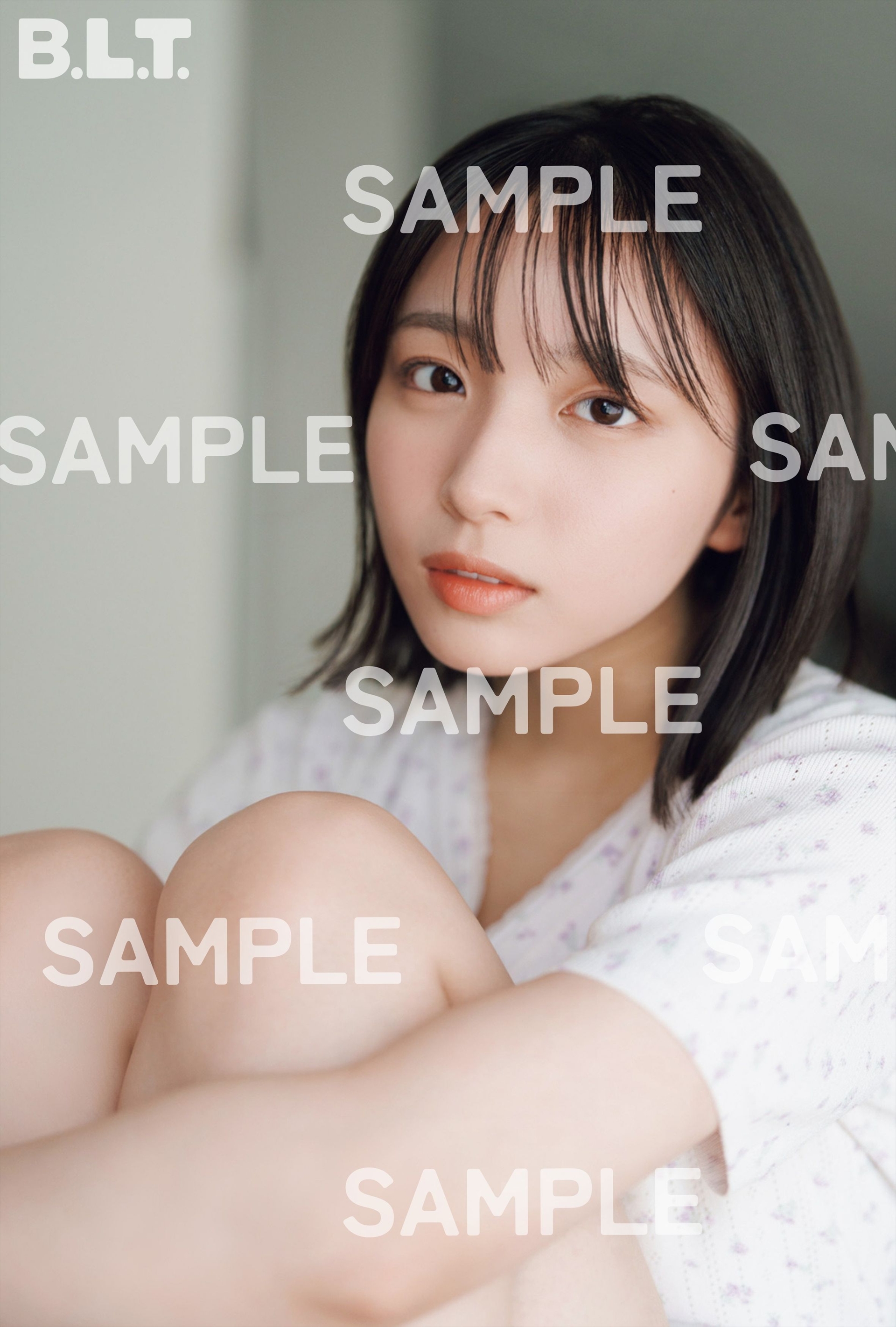 <a href="https://www.hmv.co.jp/product/detail/17216718" class="n" target="_blank">「B.L.T.2026年11月号」HMV購入特典ポストカード【大野愛実（日向坂46）C】</a>