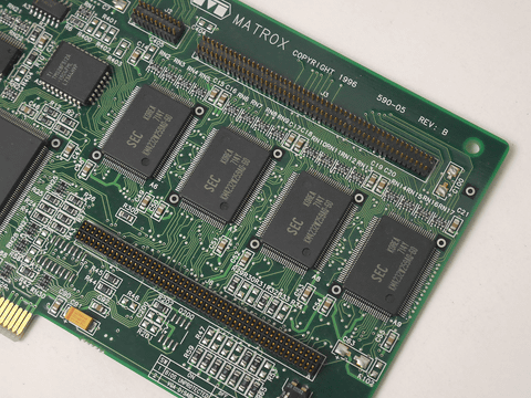 グラフィックボード・グラボ・ビデオカード Matrox Millennium G400 MAX DualHead やじうまPC Watch】【懐パーツ】デュアルディスプレイの衝撃