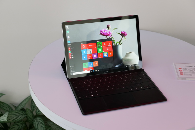 2016年2月に発表された、Huawei初の2in1タブレットPC「MateBook」