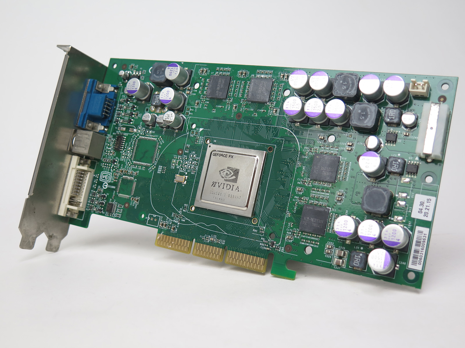 ヒートシンクを取り払ったところ