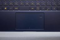 Hothotレビュー】ASUS 「ZenBook 3 UX390UA-512GP」 ～極薄軽量のCore