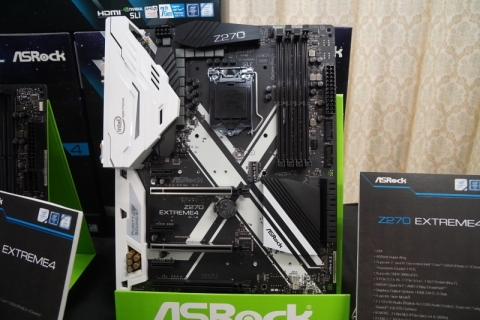 ASRock Z270 EXTREME4 マザーボー※CPU、メモリ付属 ASRock > Z270 Extreme4