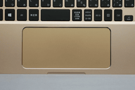 Hothotレビュー】厚さ10mmを切る世界最薄の13.3型モバイルノート