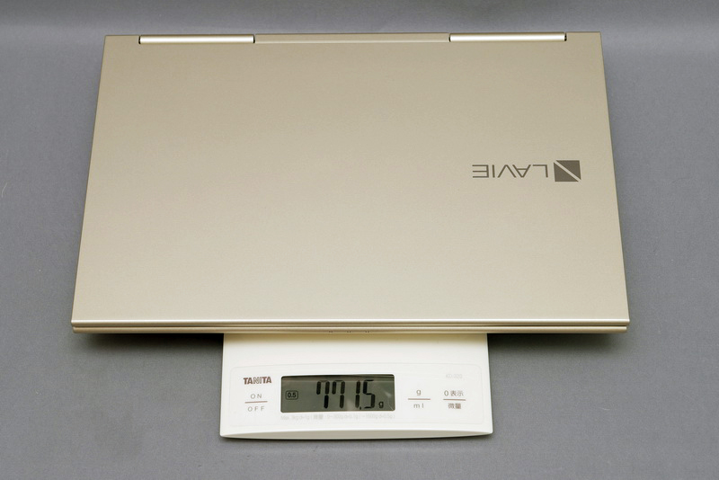 最軽量モデルとなるHZ350/GAの重量は、実測で771.5gと、公称をわずかに上回る重さだった
