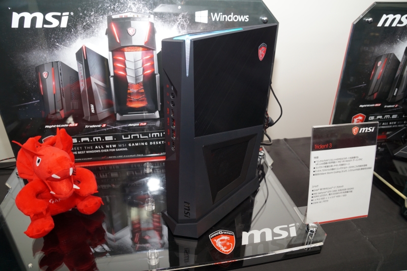 スタンドが付いており、安定して立てることができる