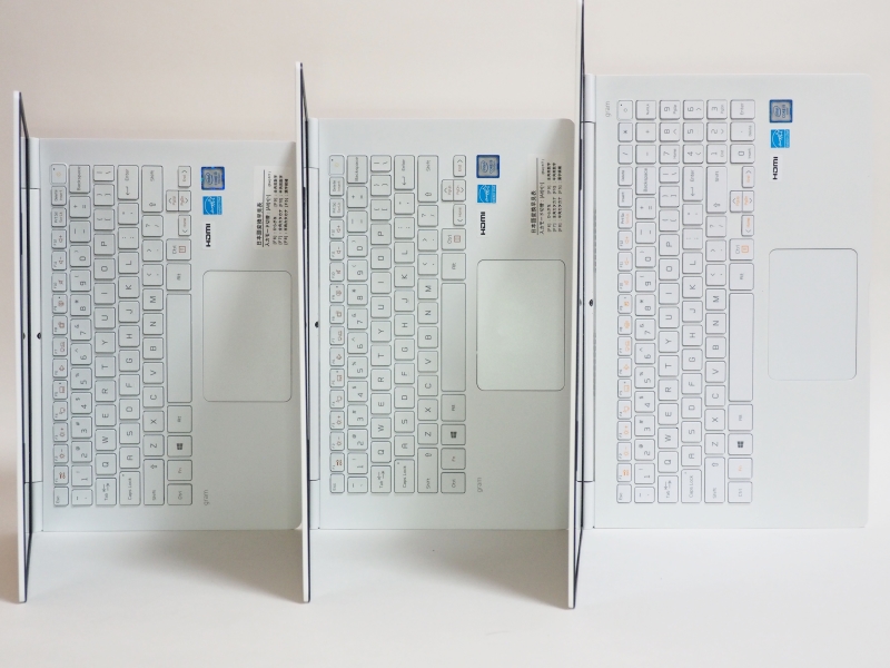 左が13Z970-ER33J、中央が14Z970-GA55J、右が15Z960-G(2016年モデル)のキーボード。テンキーを除くキーボードのサイズはまったく同じだ