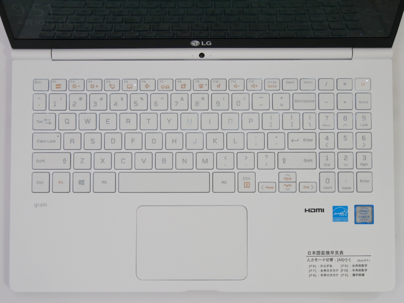 LG gram 15Z970-GA55Jのキーボード。英語配列で、テンキーも搭載している