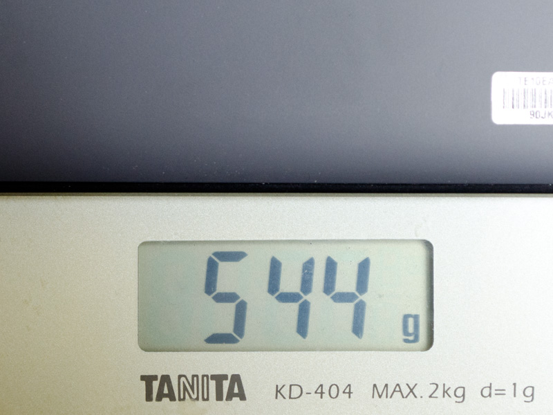 本体重量は実測で544g