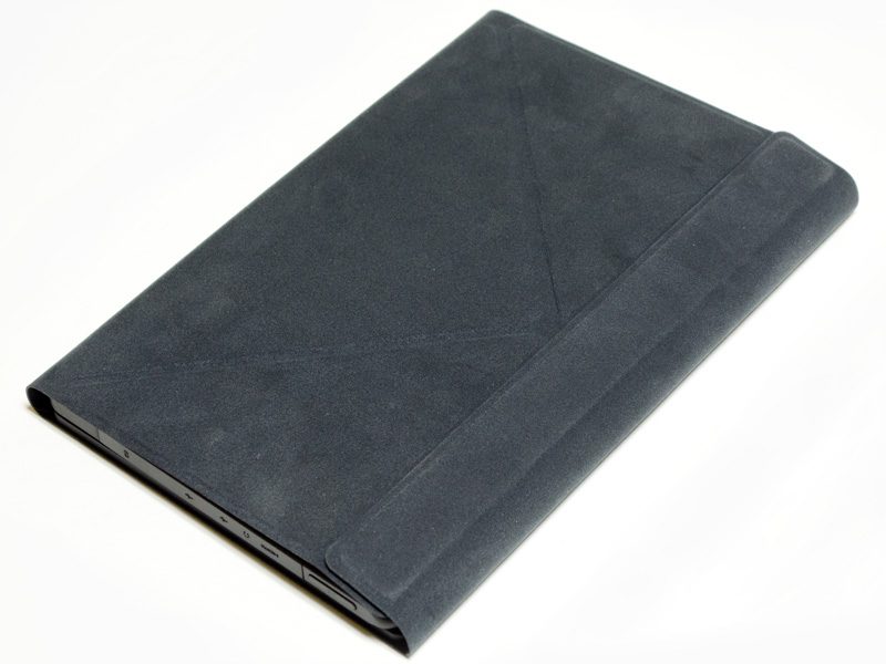 キーボードをカバーフェルトな感じの素材で手ざわりはよい