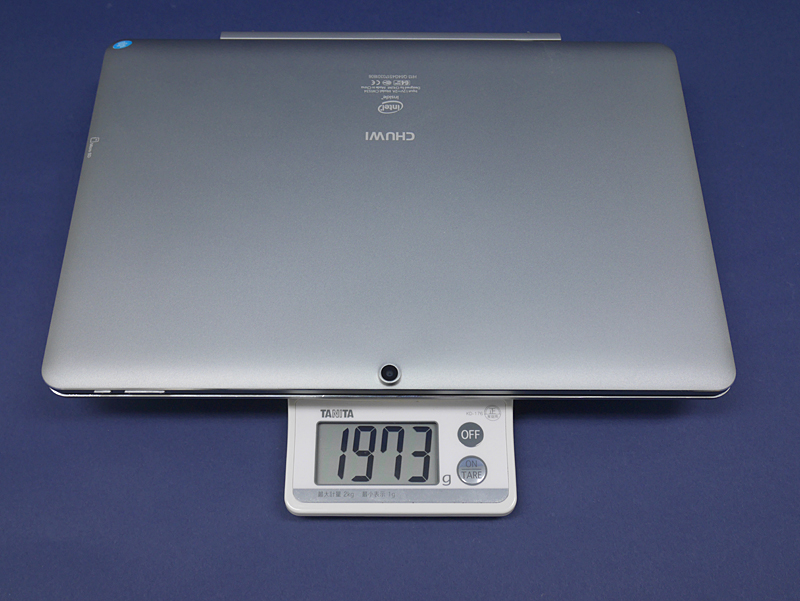 本体と合わせると実に約2kgに達する