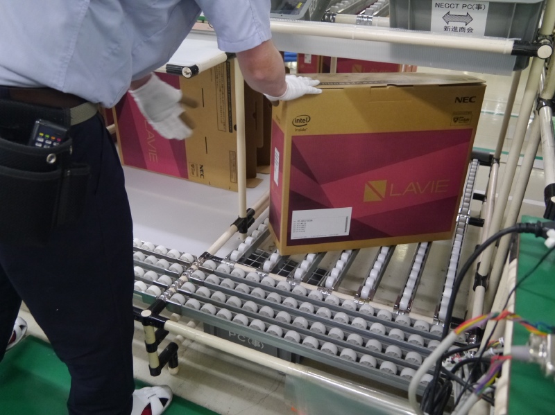 梱包工程を経て出荷されることになる