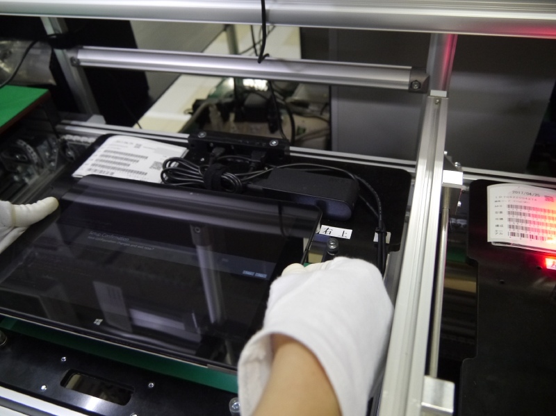 装置にタブレットを接続したところ