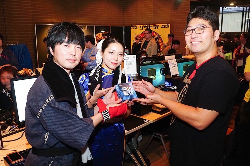 参加いただいた方の中で抽選で当選した方にCore i3-7350Kを贈呈