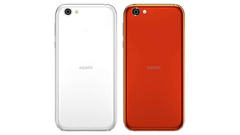 左がジルコニアホワイト、右がブレイズオレンジ