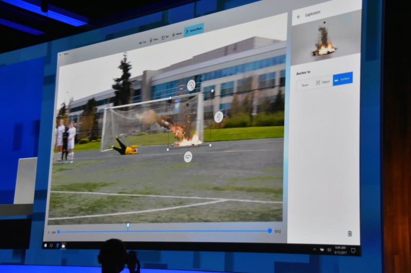 ボールの動きに応じて3Dオブジェクトが追随する