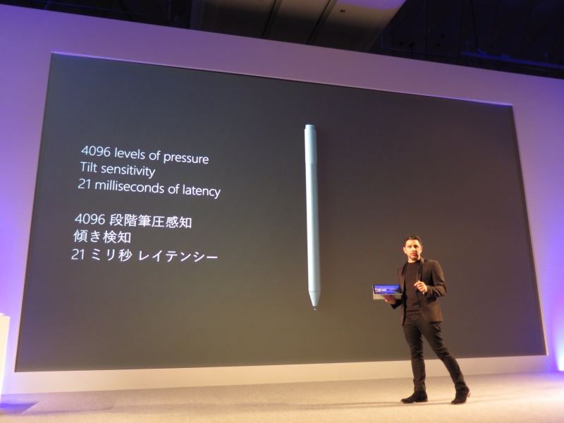 Surface Penも刷新。筆圧レベルが4,096段階へとなり、レイテンシを21msに抑えた。発表会ではプロ心書家の岸本亜泉さんによる「ZenBrush 2」のデモも披露された