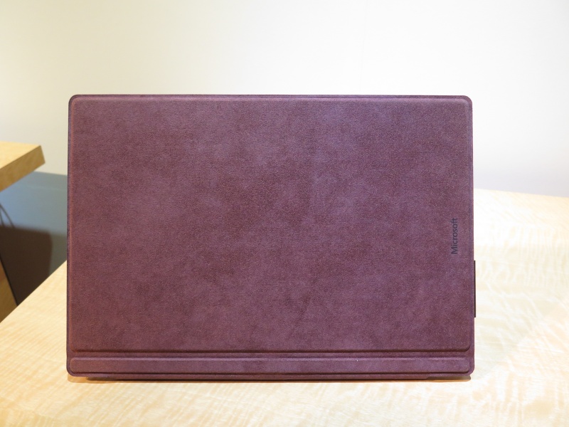 タイプカバーの表面