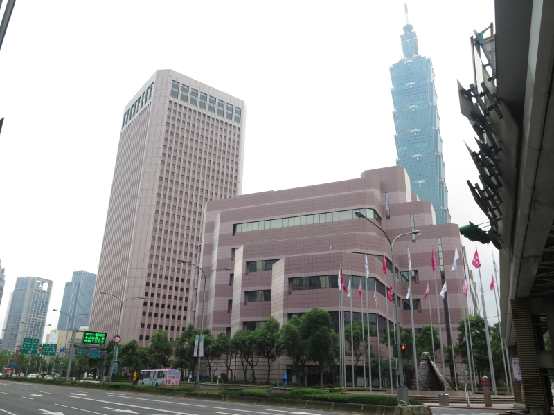 台北101に隣接するTICCおよびTWTC