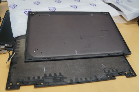 笠原一輝のユビキタス情報局】第5世代「ThinkPad X1 Carbon」がより