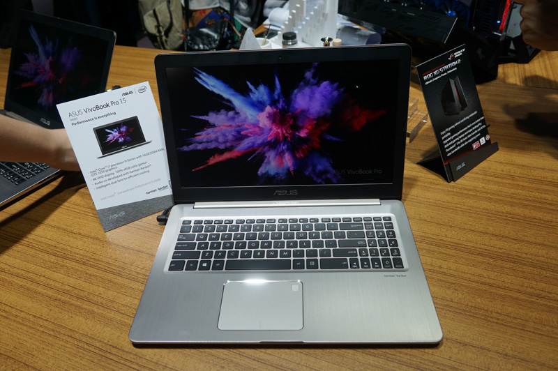 ASUSのVivoBook Pro 15は、799ドル～と比較的低価格なdGPU搭載可能なノートブックPC