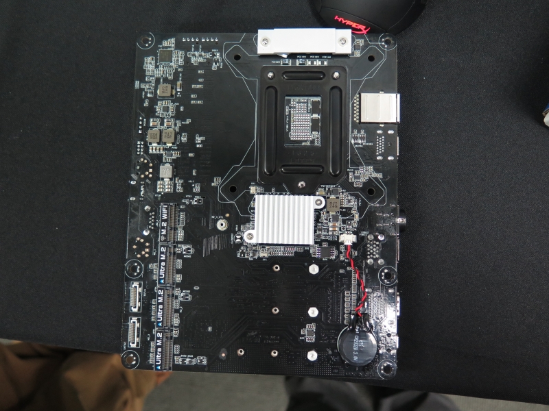 Micro-STXのマザーボード