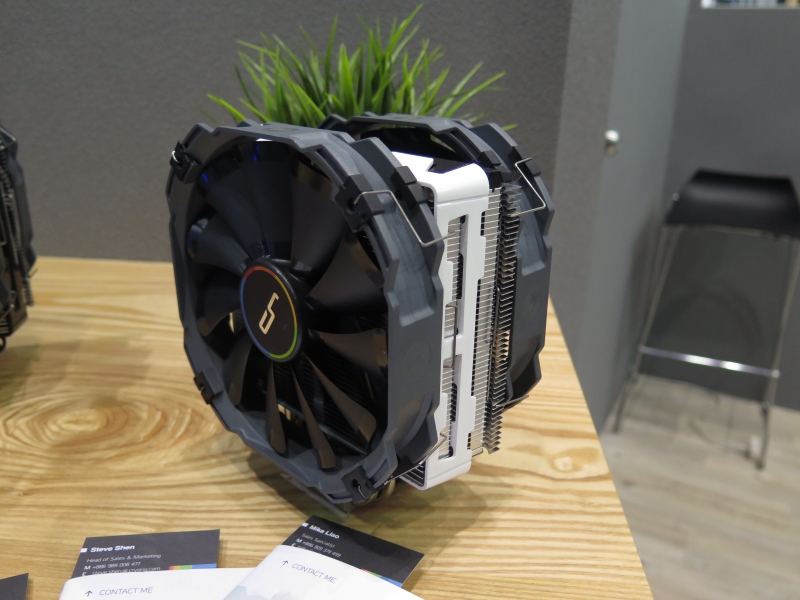 シングルタワーのハイエンドモデル