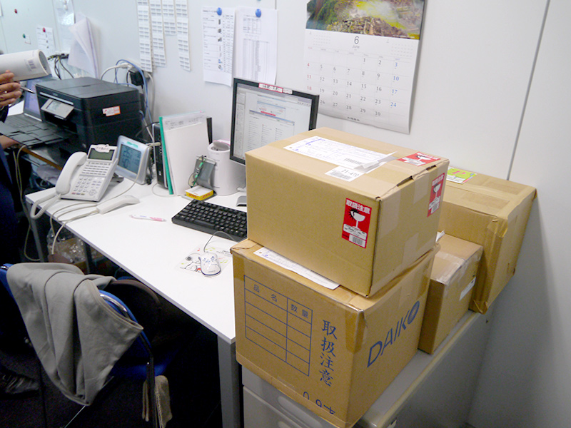 郵送で運び込まれたHDD