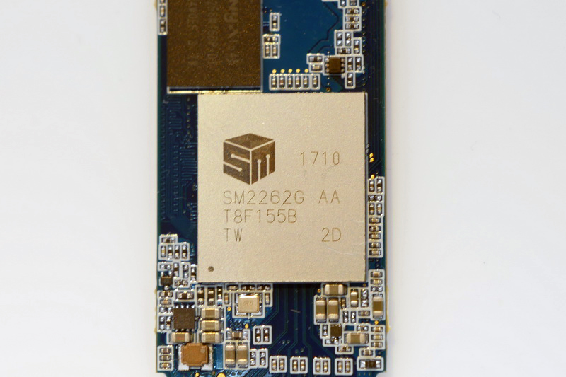 Silicom Motionの、PCIe 3.0 x4/NVMe 1.3対応SSDコントローラ「SM2262」