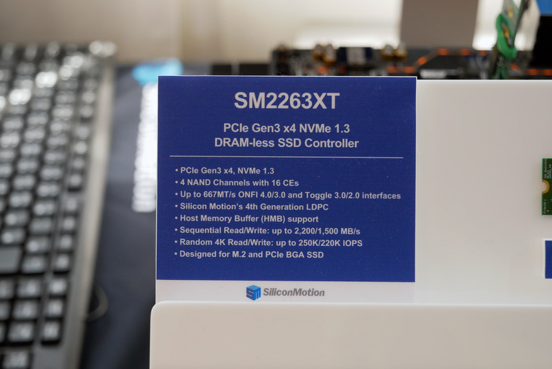 SM2263XTの主な仕様。DRAMキャッシュレス構成ながら、「Host Memory Buffer」機能により、十分なアクセス速度を実現する