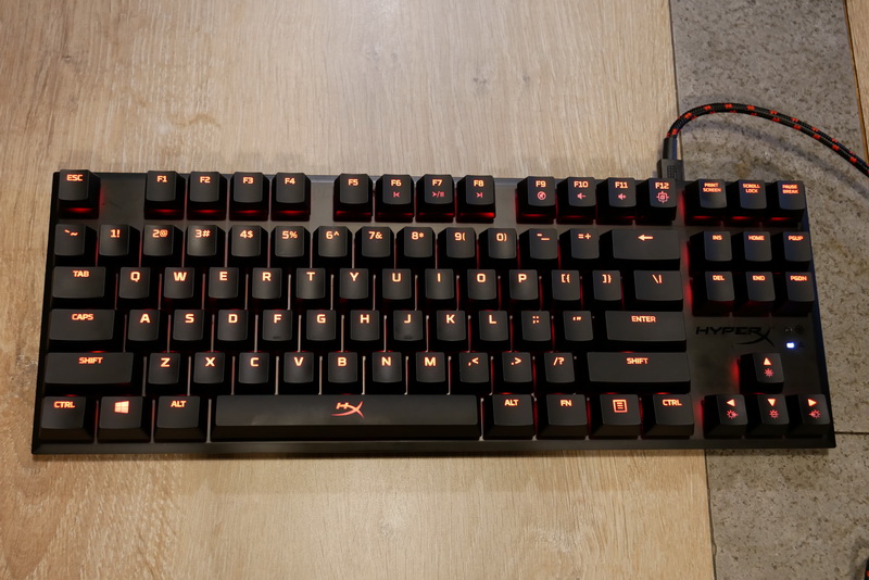 FPS向けのゲーミングキーボード「Alloy FPS Pro」