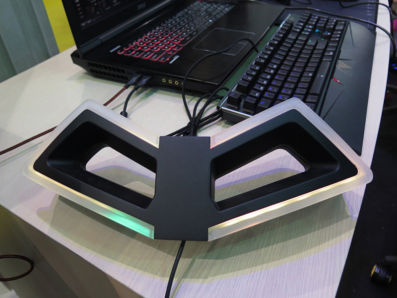 PCと接続し、ユーティリティ上からRGBライティングを変更可能