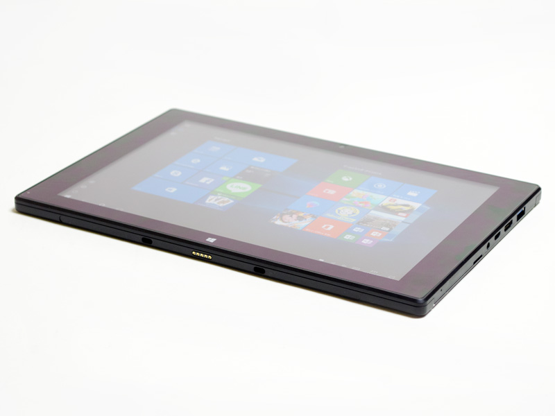 右/下側面。右側面にUSB 3.0、Mini HDMI、Micro USB(給電用)、音声入出力、microSDカードスロット。下側面にキーボード一体型保護ケース用のコネクタ