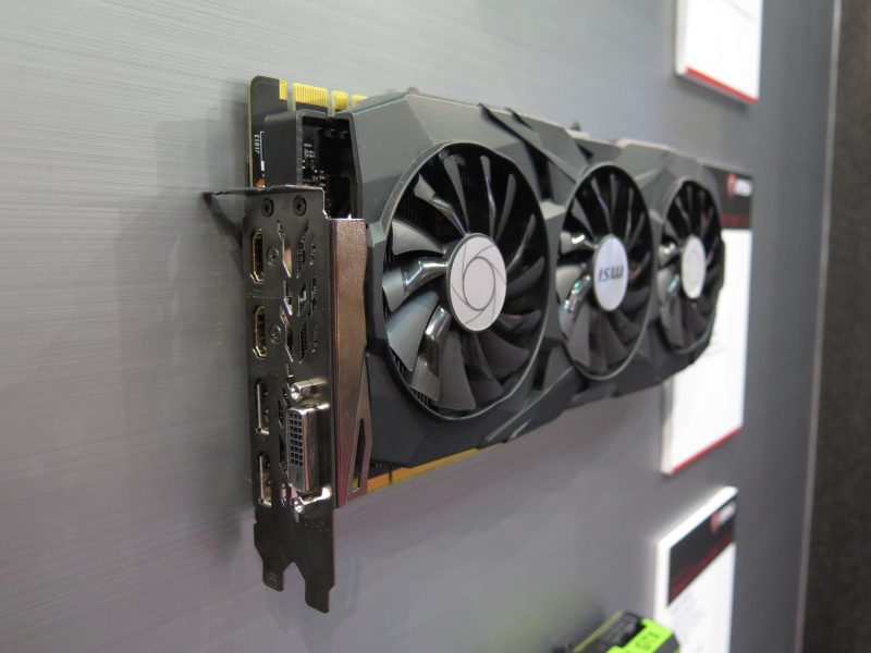 久々のLIGHTNINGシリーズとなるGeForce GTX 1080 Tiビデオカード