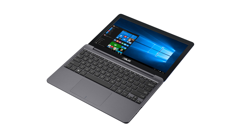 液晶が180度開くようになった