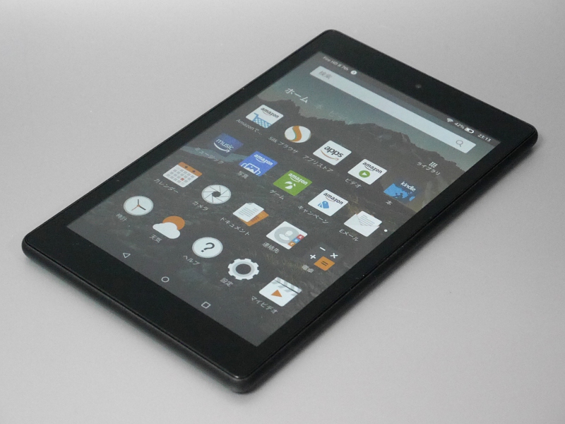 製品外観。従来と同じく、通常では縦向きで使うことを想定したデザインだ