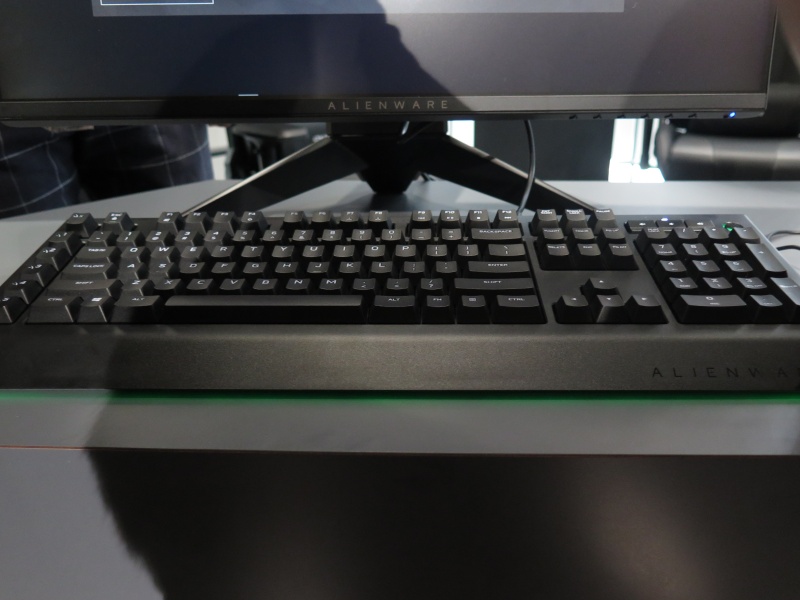 AW568でも底部がぼんやり光る