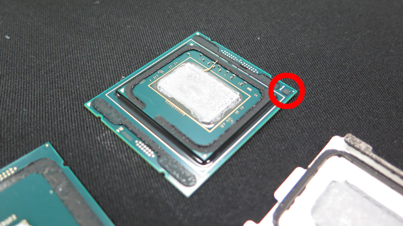 丸で囲んだのがRFIDチップ