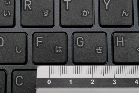 Hothotレビュー】東芝「dynabook UX53/D」は斜め落下にも耐える堅牢