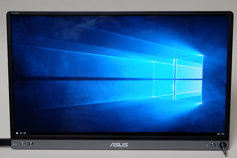 DP Alt-Mode接続時の輝度最大 ※撮影時のカメラ設定はマニュアルで固定