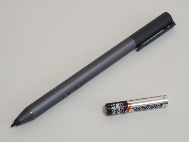 アクティブペン。使用する電池は単6電池1本