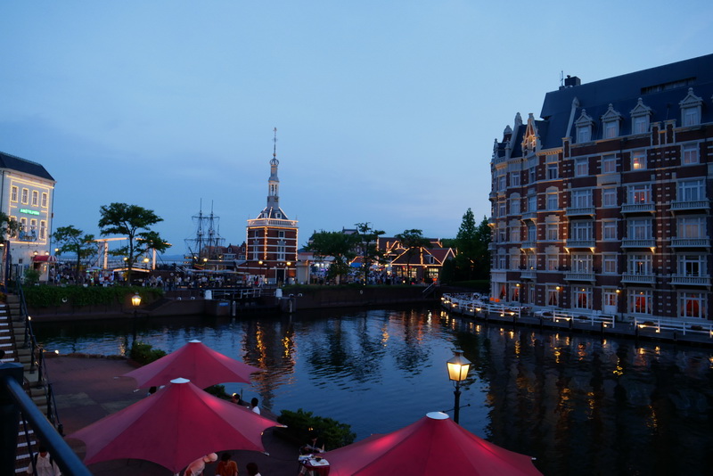 日本で初めてIntel Shooting Star ドローン・ライトショーが開催された、ハウステンボス