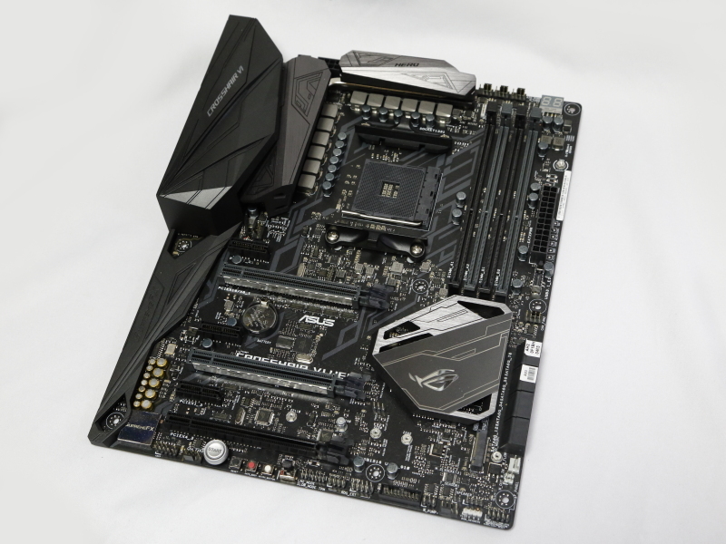 ASUS CROSSHAIR VI HERO。X370チップセットを搭載したATXマザーボード