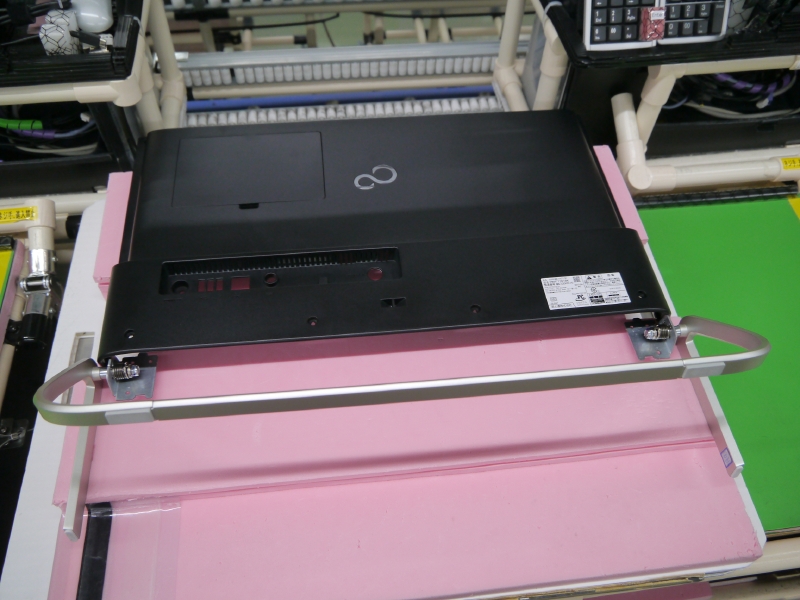 裏カバーとスタンド