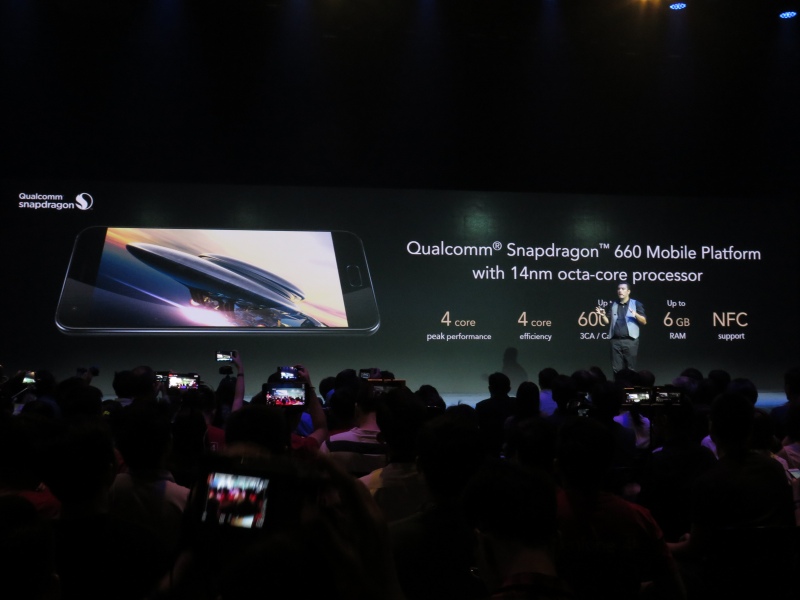 Snapdragon 660の搭載