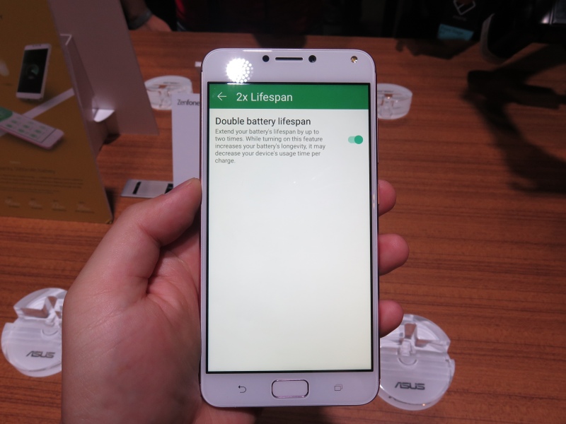 バッテリの寿命を2倍に延ばせるモード