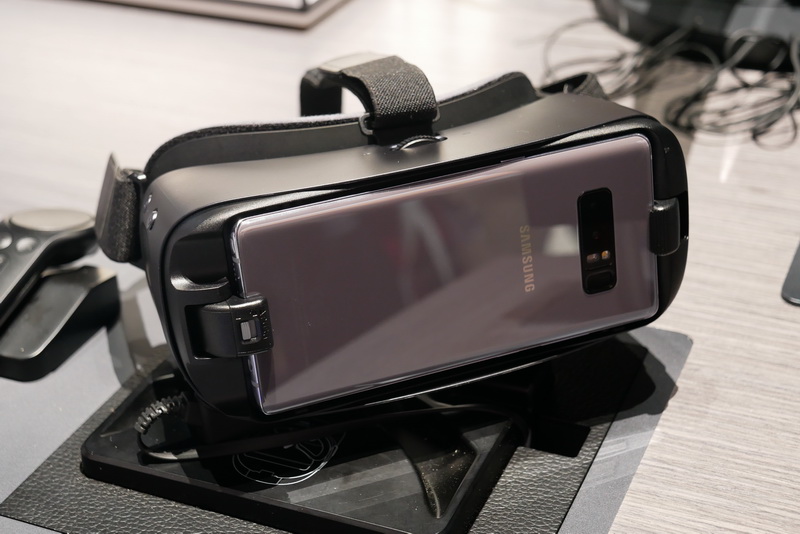 Gear VRは、Galaxy Note8対応の新型に対応。米国ではGalaxy Note8と同じく9月15日より発売される予定