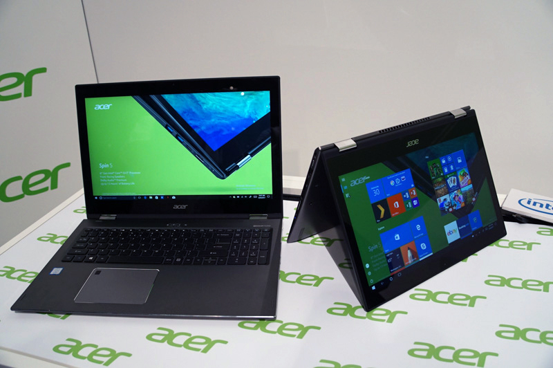 Spin 5。左が15.6型で、右が13.3型