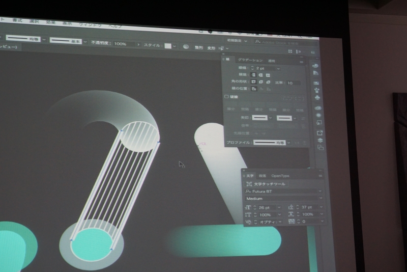 Photoshop CCでのデモの様子。通常はイラストの線幅を変えるさいにマウスなどで数値を調整するが、KX1000sはCROWNを回すだけで調整できる