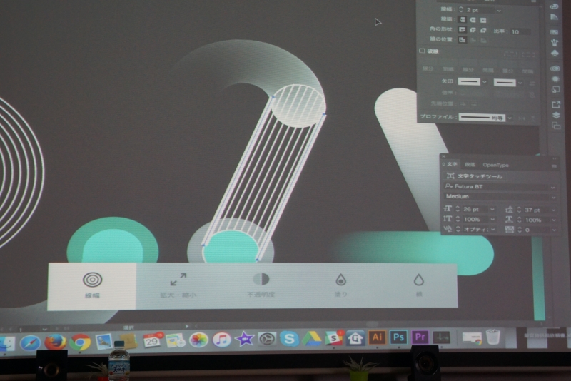 Photoshop CCでのデモの様子。通常はイラストの線幅を変えるさいにマウスなどで数値を調整するが、KX1000sはCROWNを回すだけで調整できる